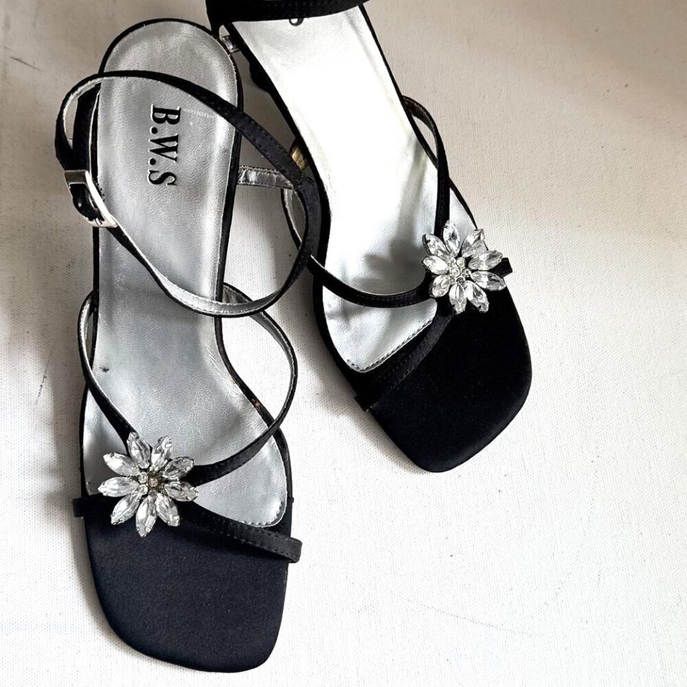 Vintage B.W S. Black Strappy Rhinestone Flower Evening Heels 6.5